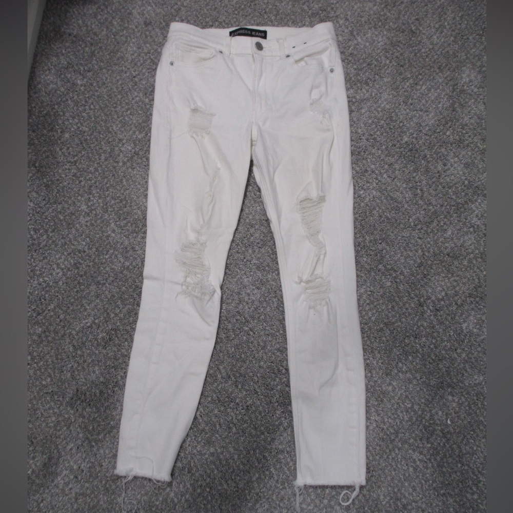 Express White high-waisted ripped skinny jeans 
Size: 2/3
